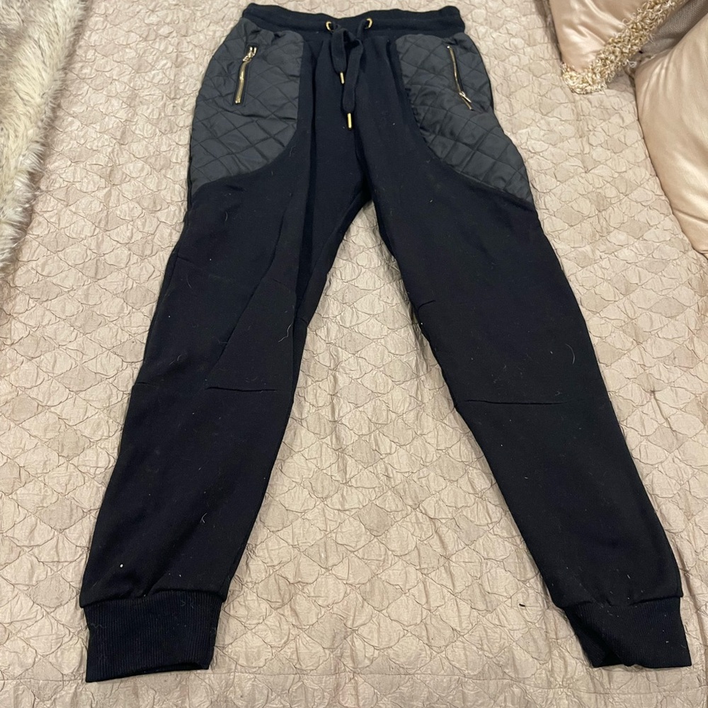 Black Quilted Joggers‎